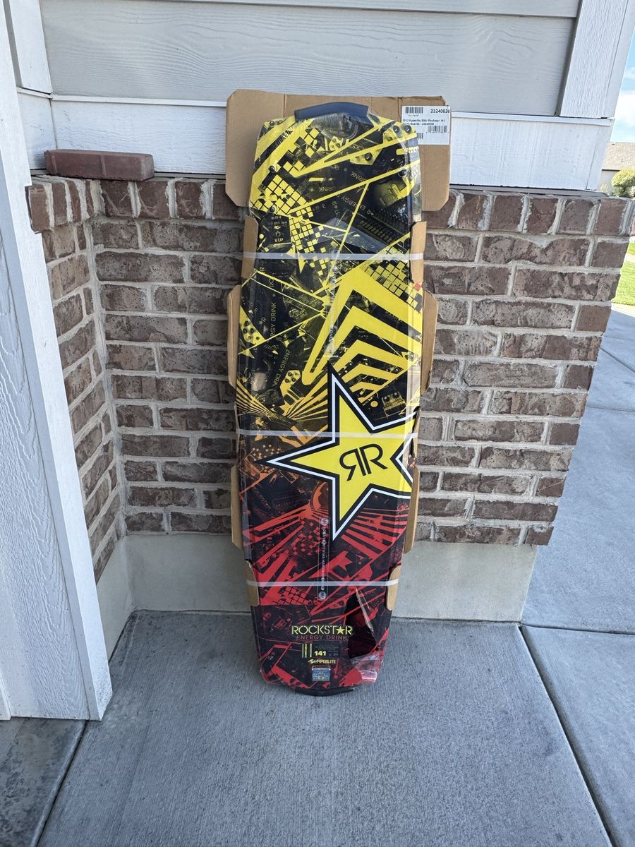 NEW Hyperlite Rockstar Energy Wakeboard – 141 cm