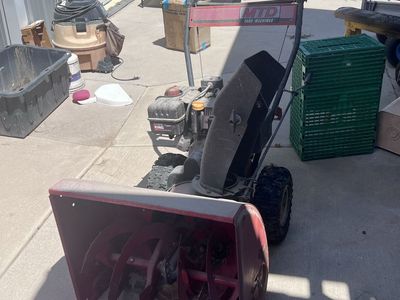 MTD Yard Machines 2-Stage Snowblower – Electric Start – Runs Great