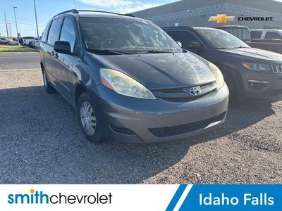 2006 Toyota Sienna LE 8 Passenger