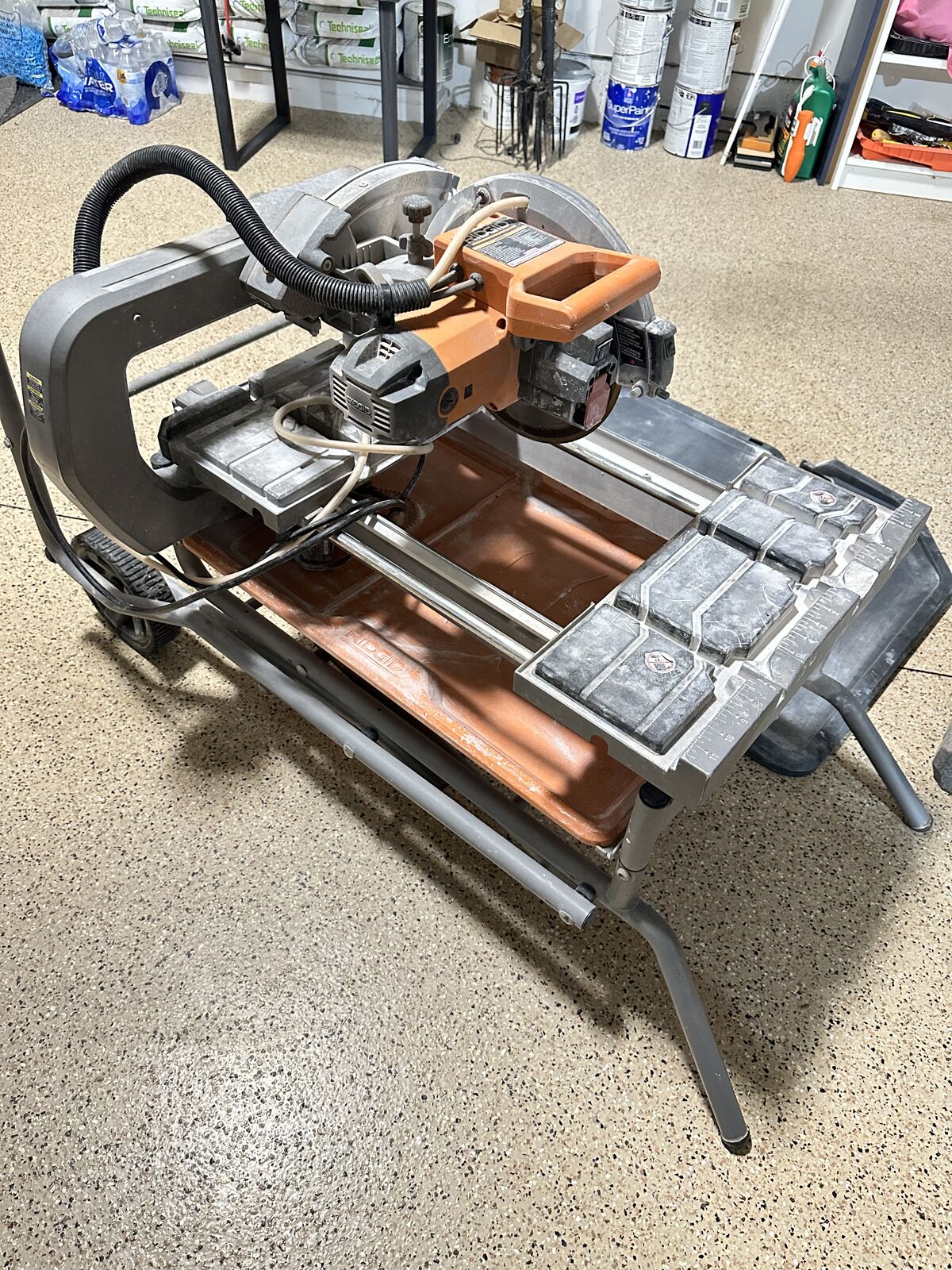 Ridgid 15 Amp 10 in. Wet Tile Saw with Portable Stand