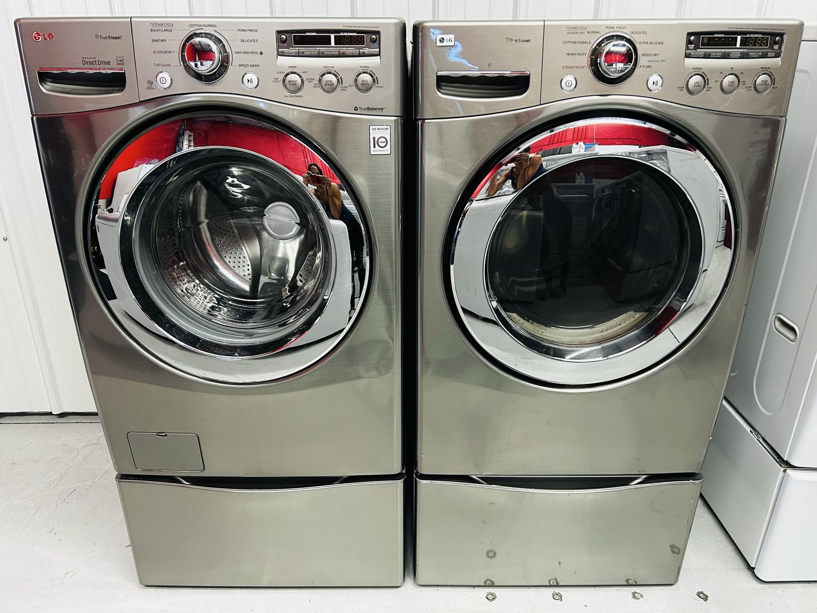 Lg Steam Electric Front Load Set With Pedestals