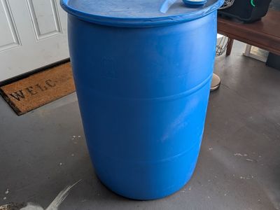 55 gallon water storage barrel