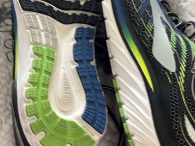 Brooks men’s shoe