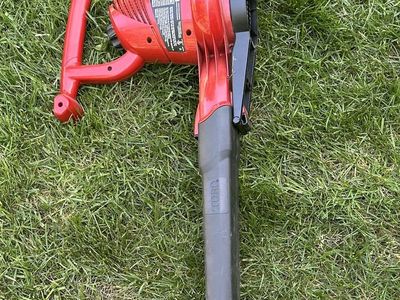 GENTLY USED 12 AMPS Toro Ultra Electric Leaf Blower/Vacuum (51609)