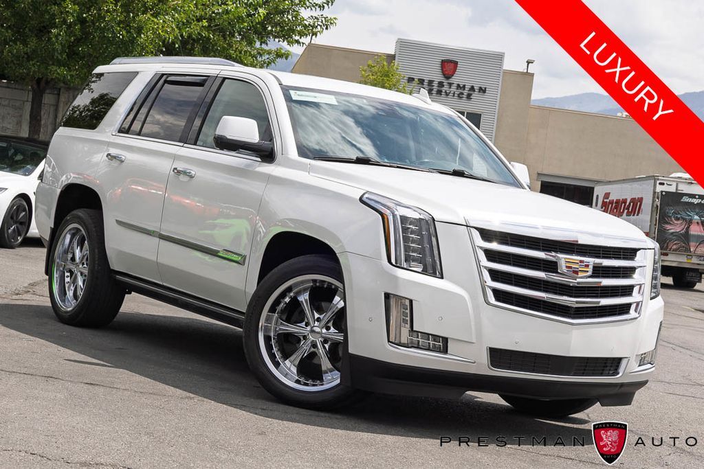 2020 Cadillac Escalade Premium Luxury
