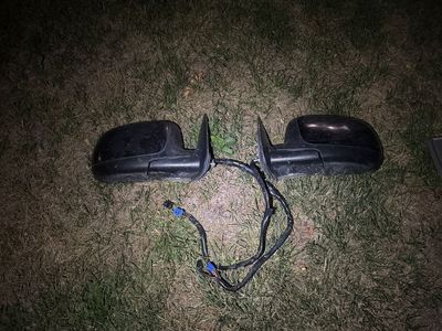 03-06 gmt800 power folding mirrors, black
