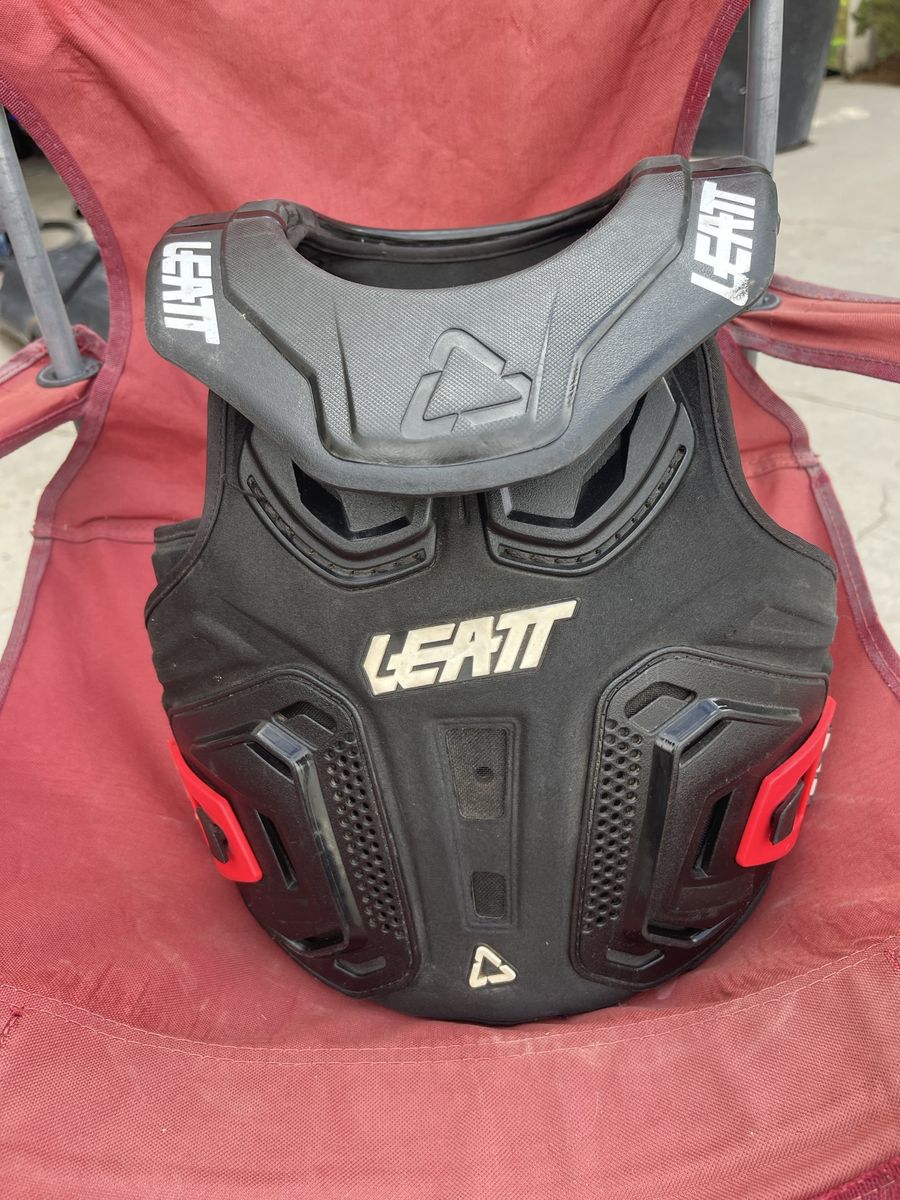 Leatt Youth Chest/Neck Combo Size L/XL