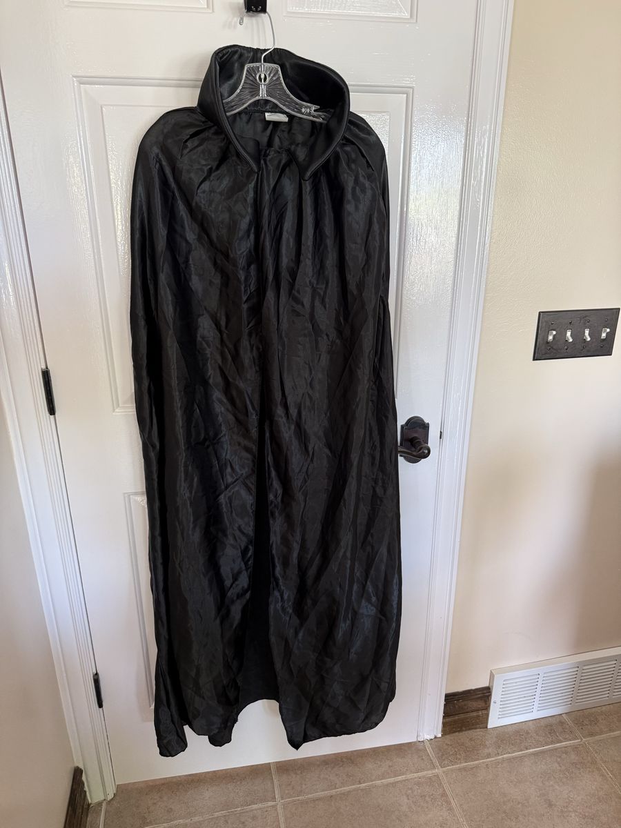 Long black cape with collar one size fits most Velcro front Dracula?