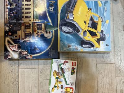 LEGO FANATICS - 1000’s Mismatched Legos