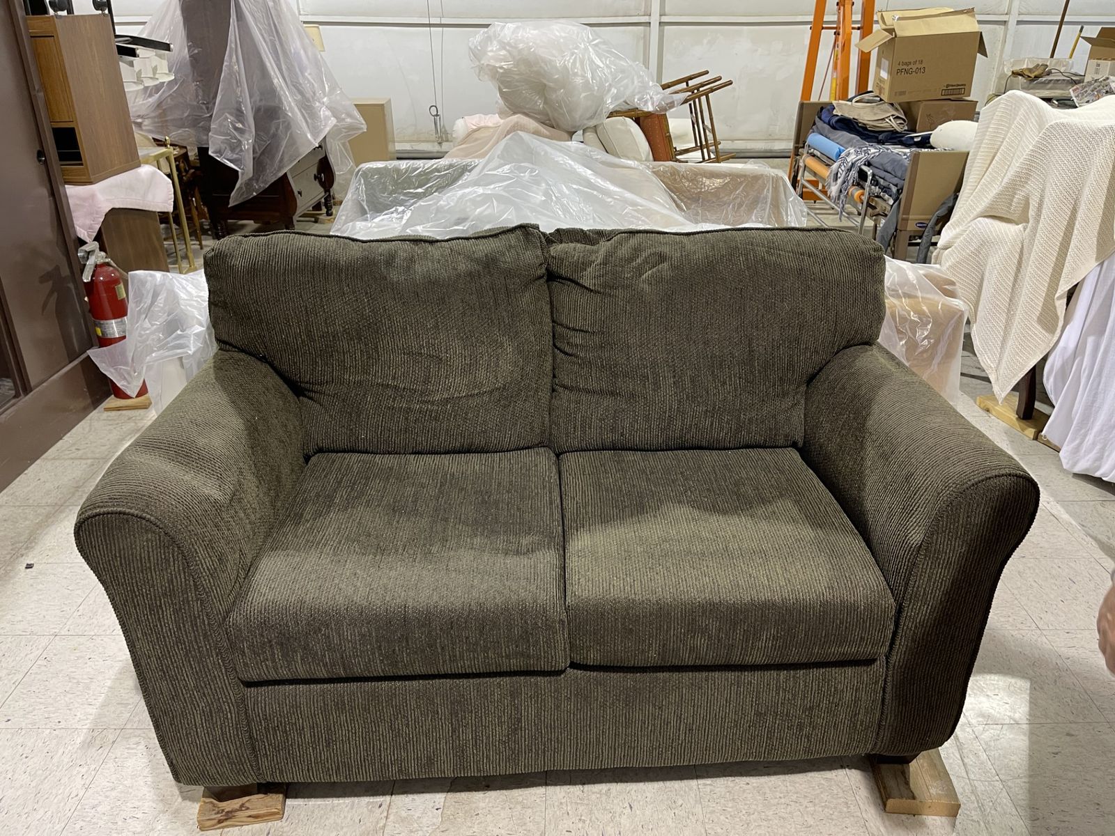 Fabric Wall Street Love Seat