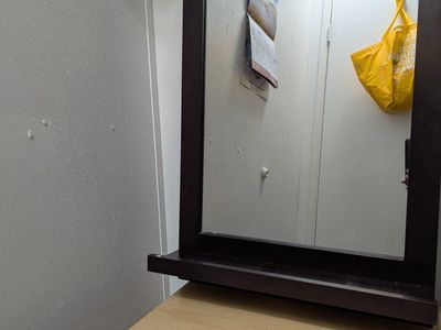 Wall mirror