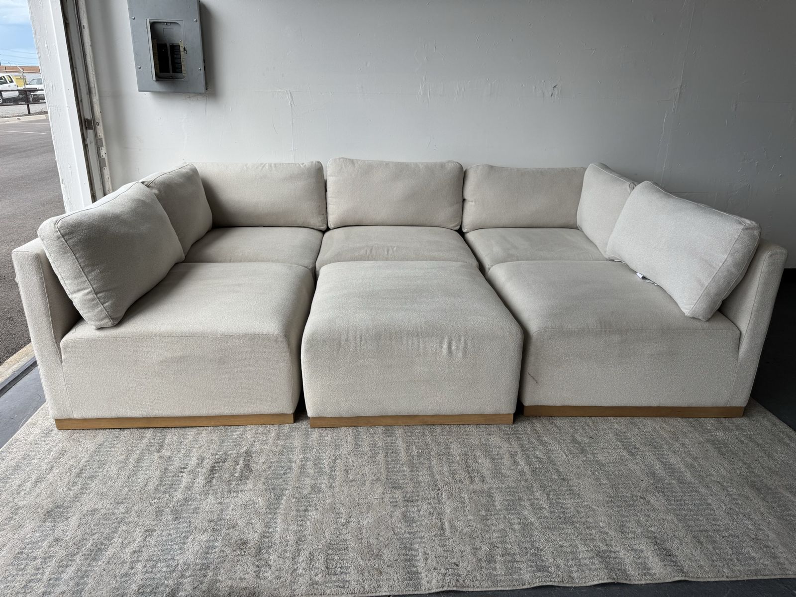COSTCO HENREDON MODULAR SECTIONAL SOFA COUCH & OTTOMAN 