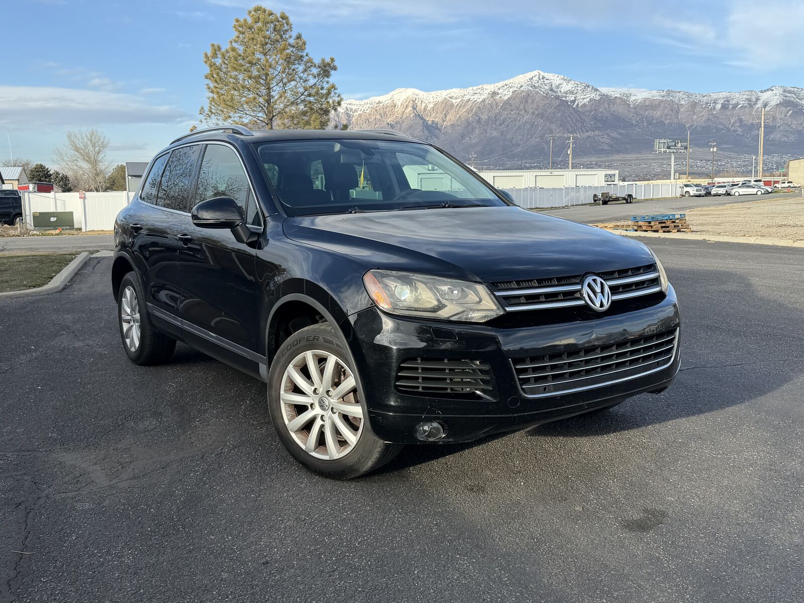 2011 VOLKSWAGEN TOUAREG VR6 Executive