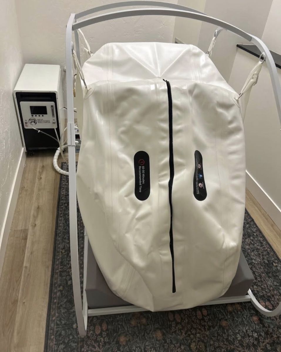 Olive Oxygen 1.5 ATA Hyperbaric Chamber – New Chamber with Oxygen Concentrator & air cooler