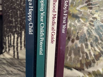 Vintage Time Life Successful Parenting Series: Baby's First Year, Childhood Medical Guide, Child's Potential, Happy child.