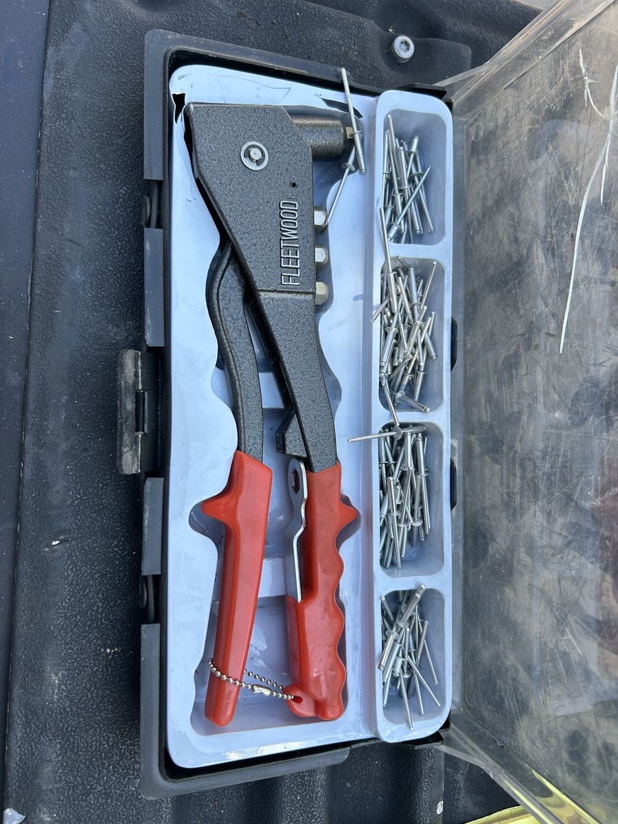 Fleetwood Rivet Tool Kit with Assorted Rivets, Gray & Red Handles