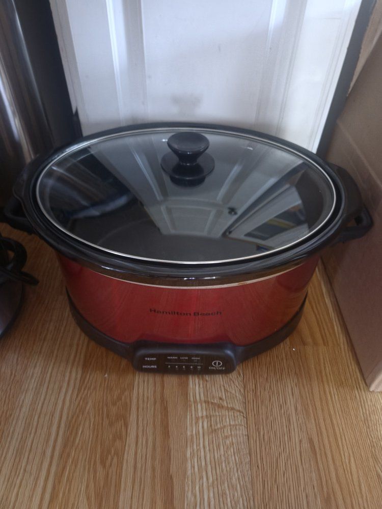 Hamilton Beach Red Digital Slow Cooker with Glass Lid