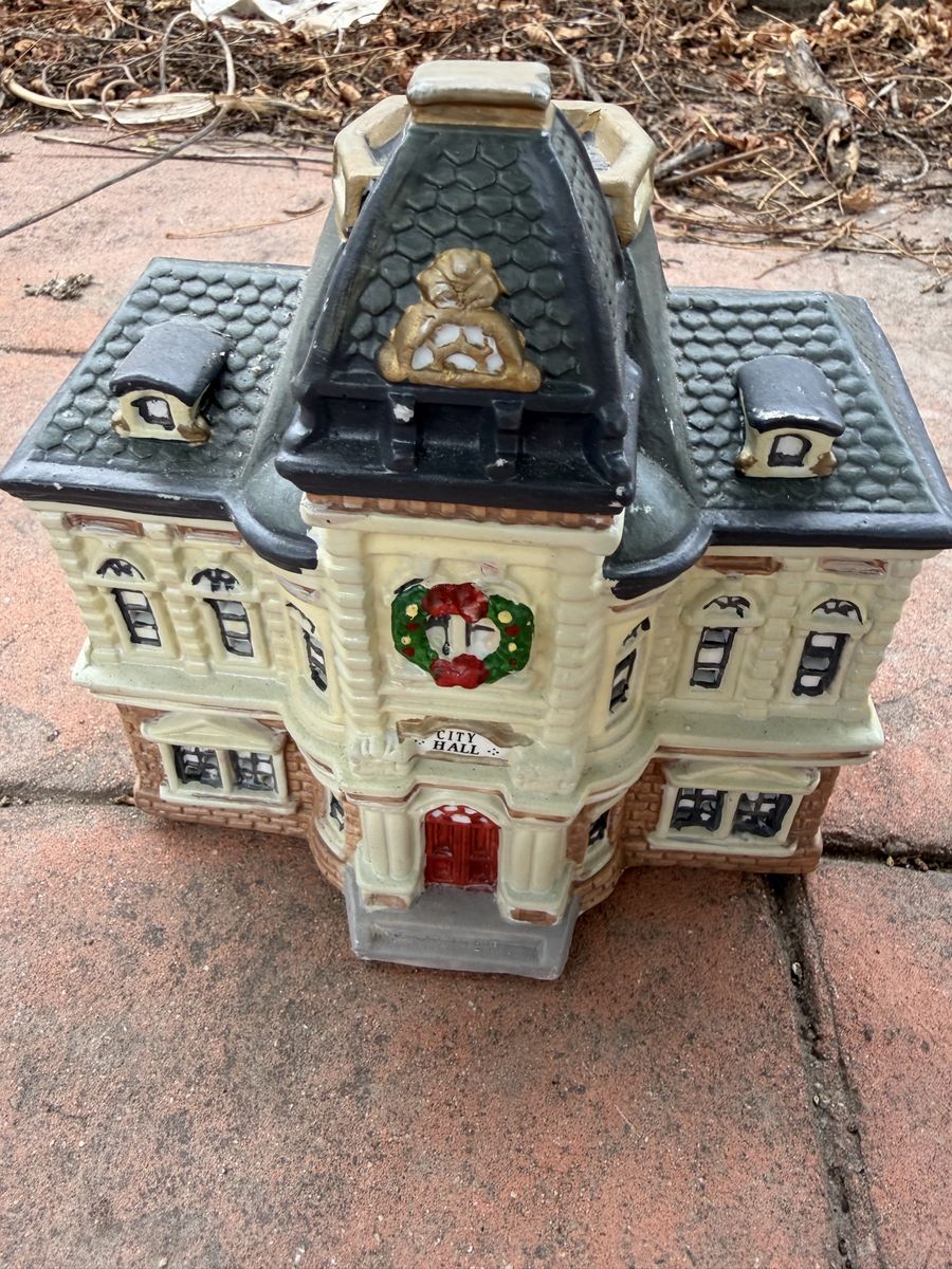 Main image 5