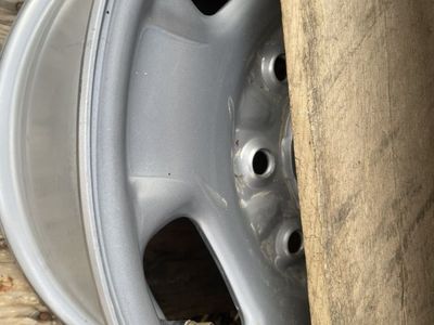 lot of 4 chev or gmc 8 lug newer rims