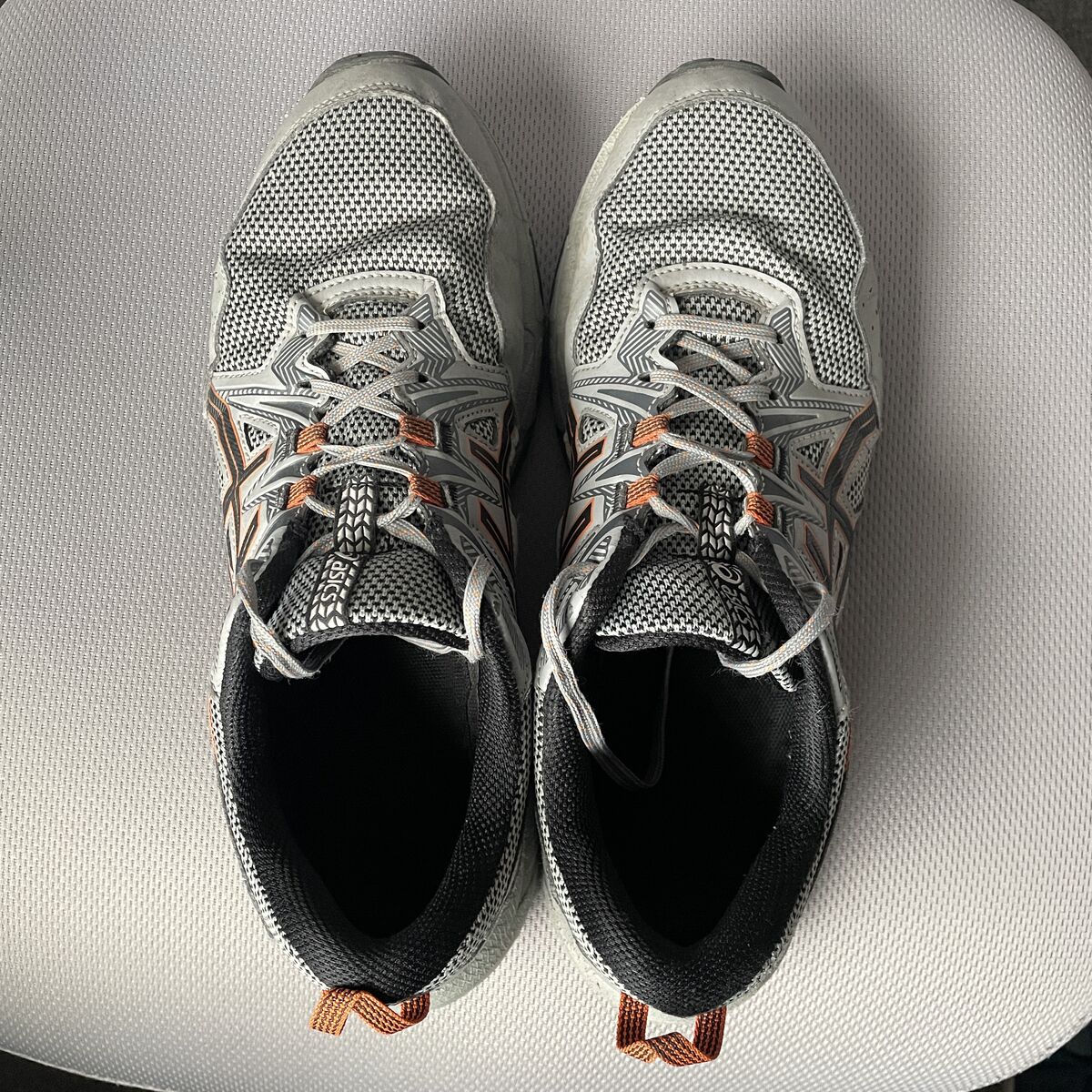 Men's Size 11.5 - Asics Gel Venture 8 Shoes