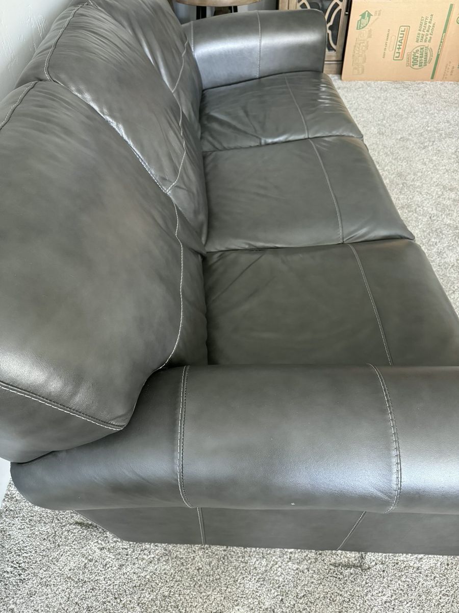 Main image 4