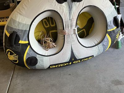 Body Glove 2-Person Towable Tube Inflatable Boat Lake Ocean Raft with Rope