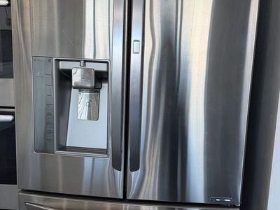 LG Refrigerator (Excellent Condition)