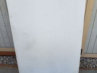 New 45 Gallon RV water Tank in very good condition.