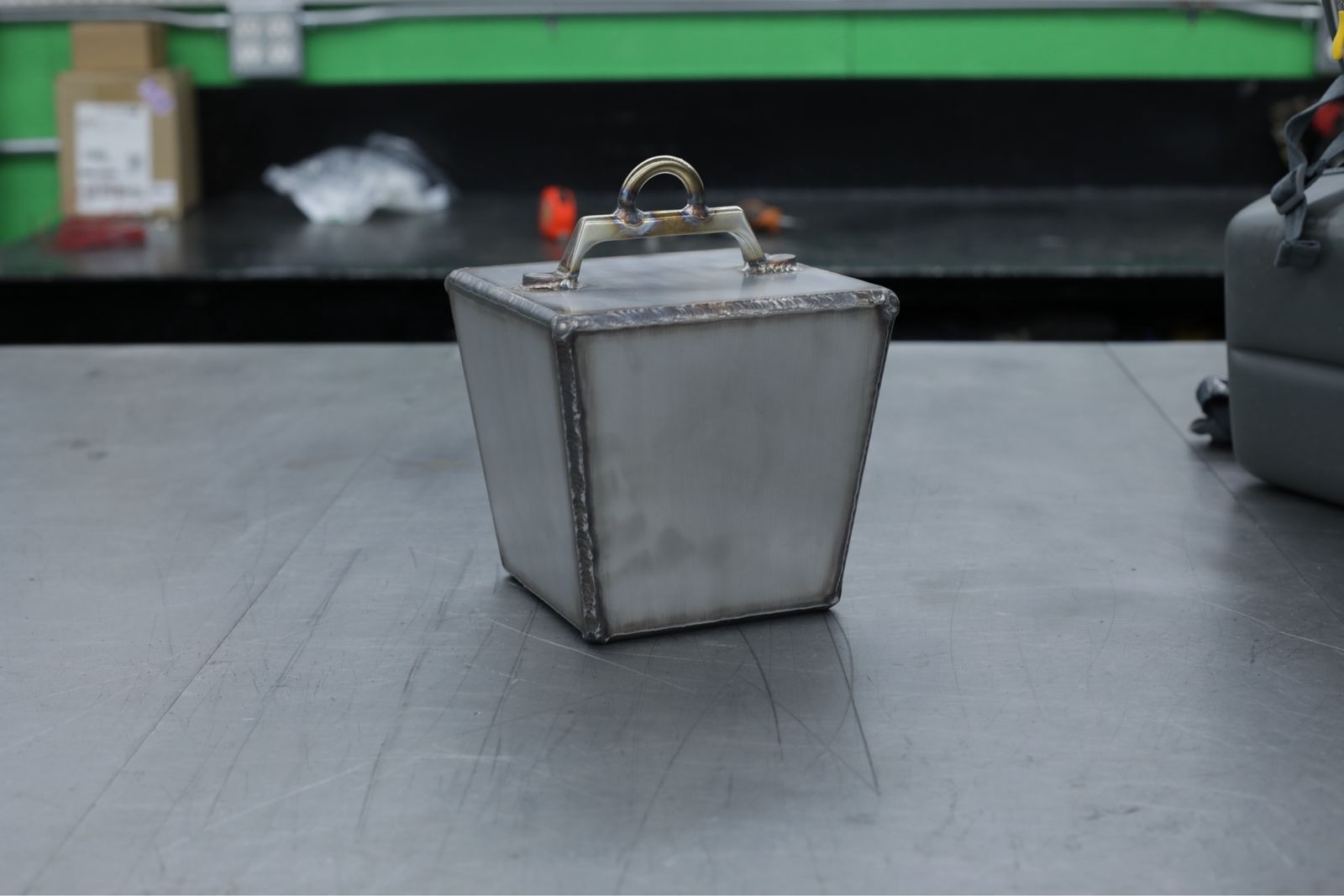 Main image 3