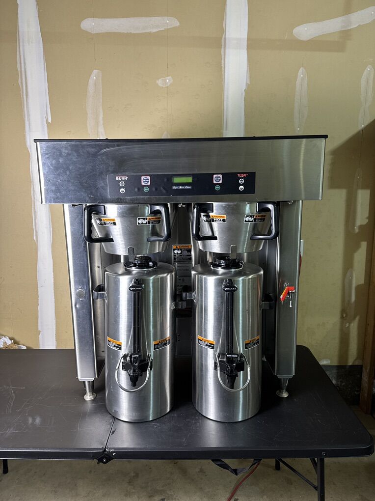 Bunn Titan Dual Commercial Coffee Brewer 39200.100