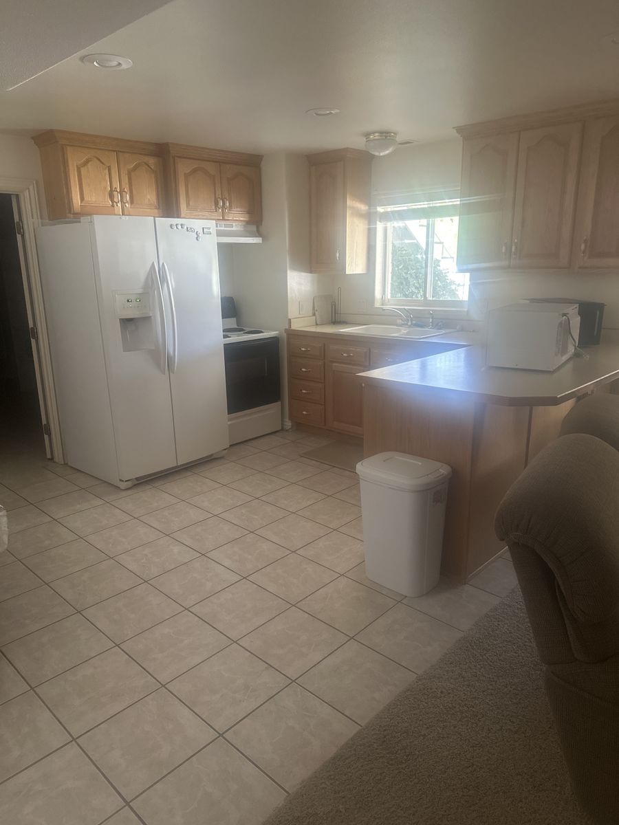 Main image 5