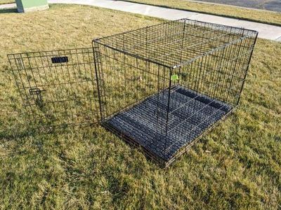 Extra Large Wire Dog Crate 42"L