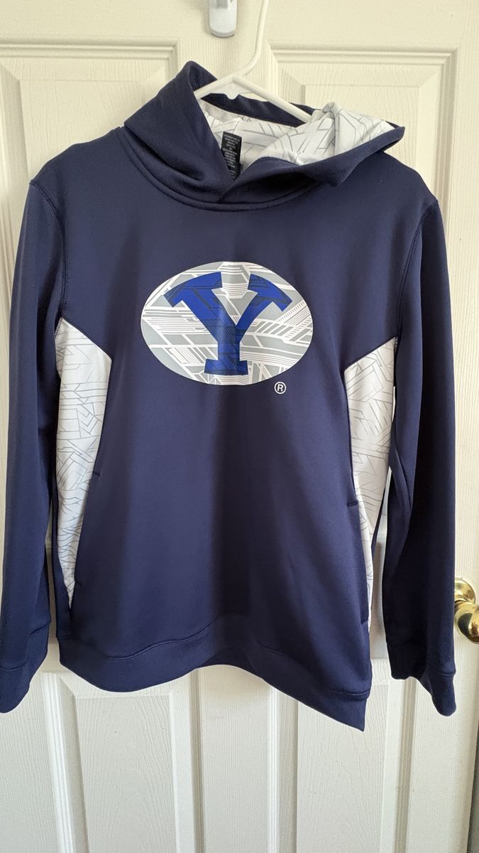 BYU Cougars Navy Blue & White Pullover Hoodie Boys Size Large (Y Logo)