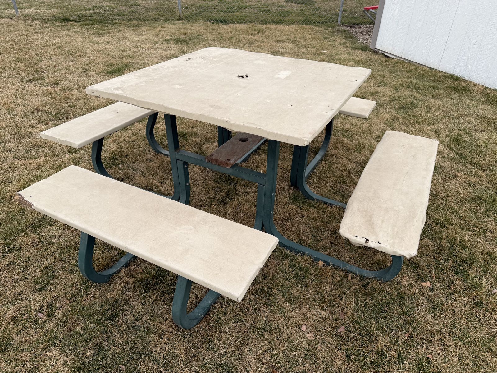 **FREE** Outdoor Table