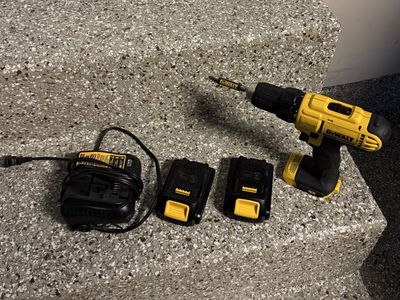 Dewalt 20V Max Cordless Drill Kit with Charger and Two Batteries