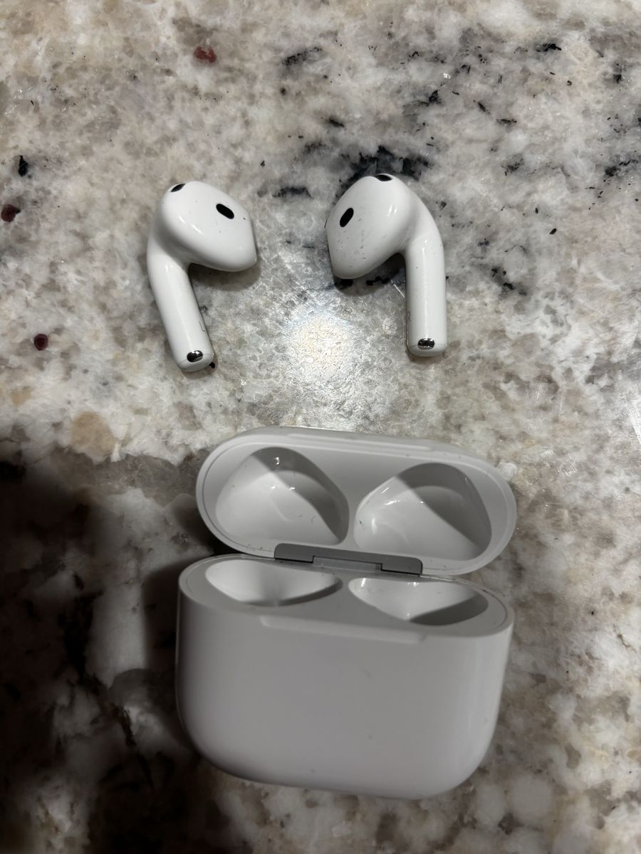 AirPods gen 3