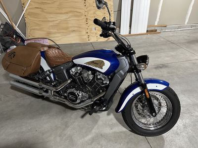 2018 Indian Scout, 1133cc - ABS, two-tone