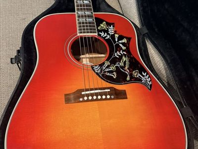 Gibson Hummingbird