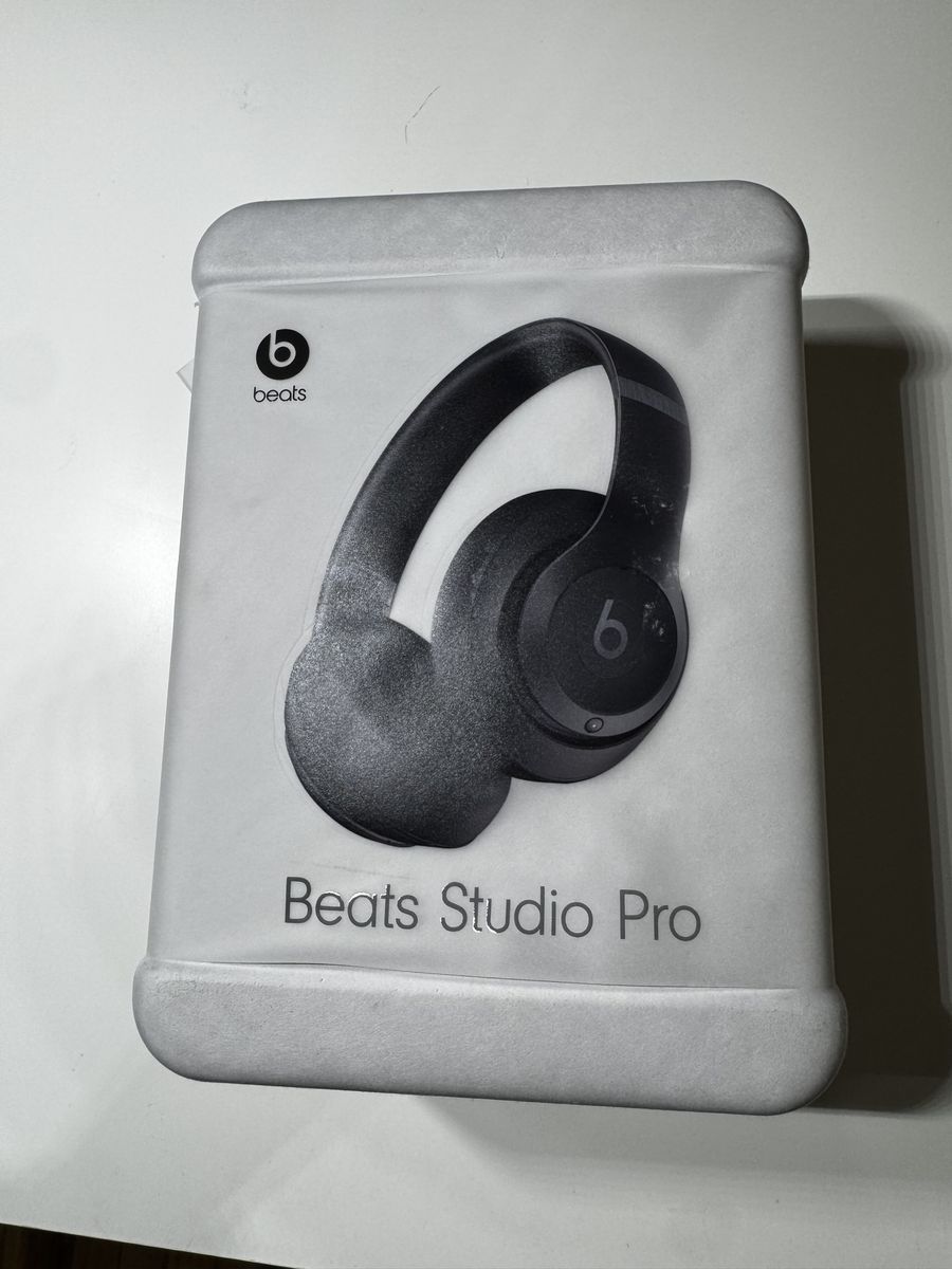 Beats Studio Pro Wireless Over-Ear Noise-Cancelling Headphones with Cables & Case - New