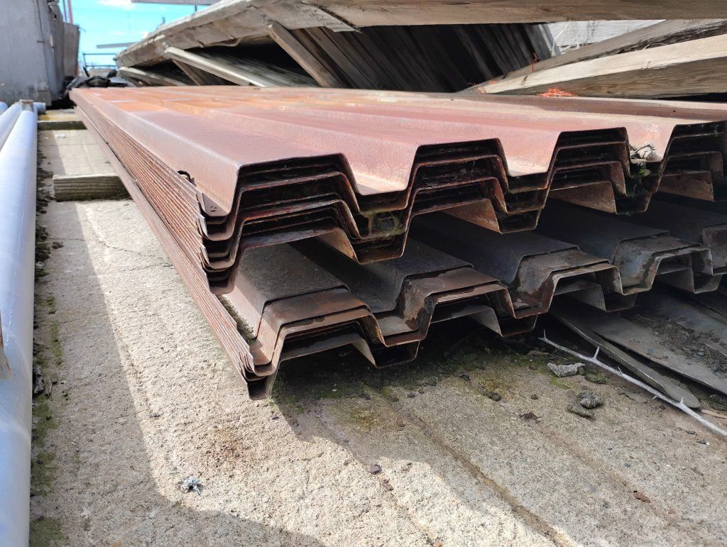 Galvanized B decking