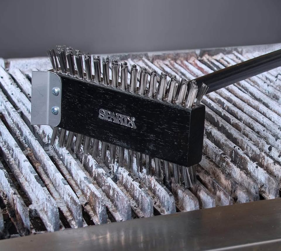 Spartan Grill Brush 30.5 Inch