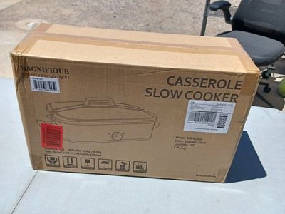 Magnifique four quart slow cooker