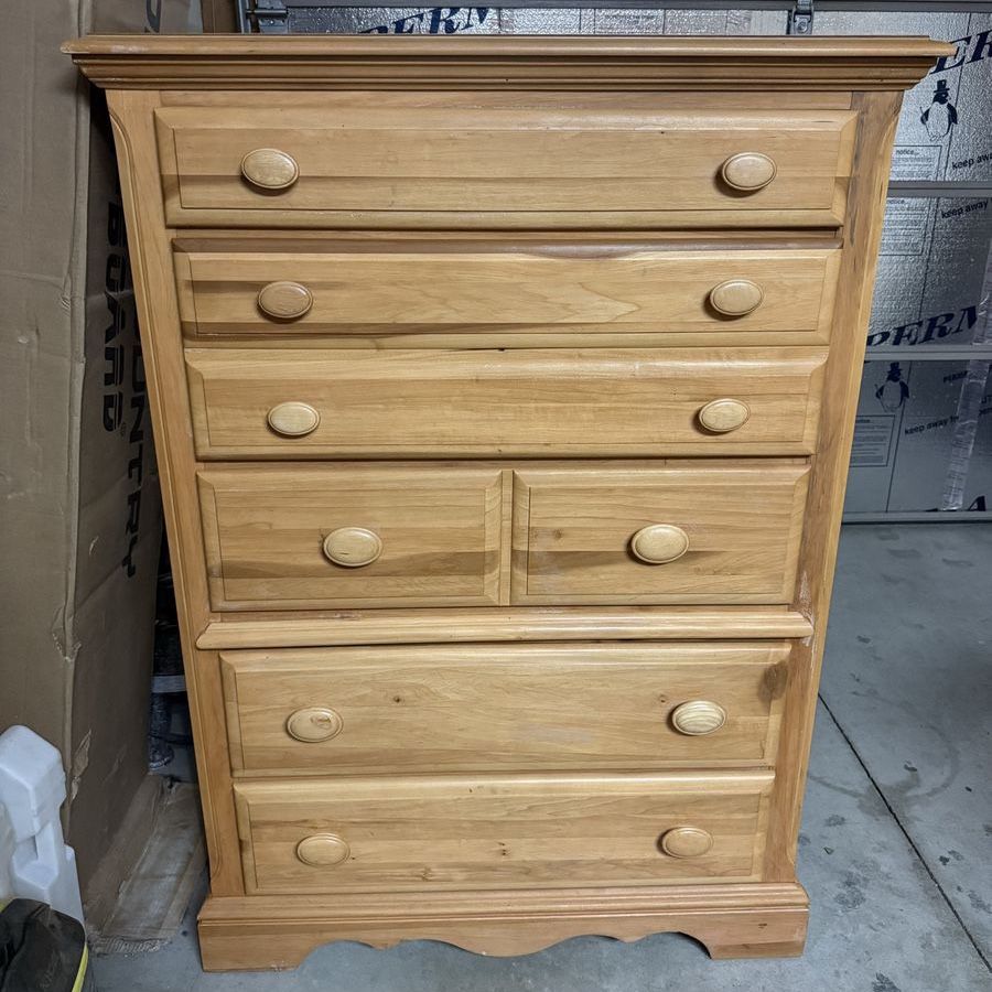 Wooden 5-Drawer Chest Dresser - Light Wood Tone