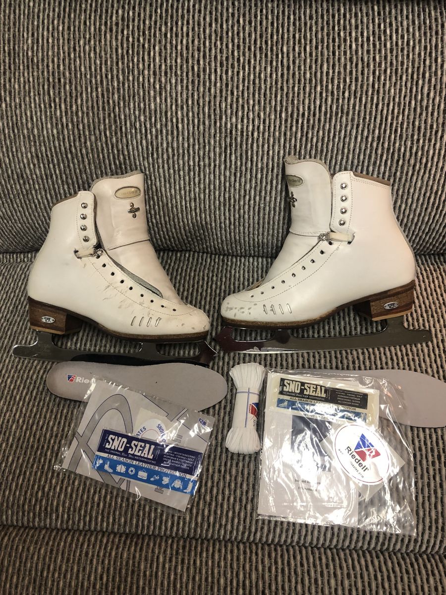 RIEDELL girls Figure Skates