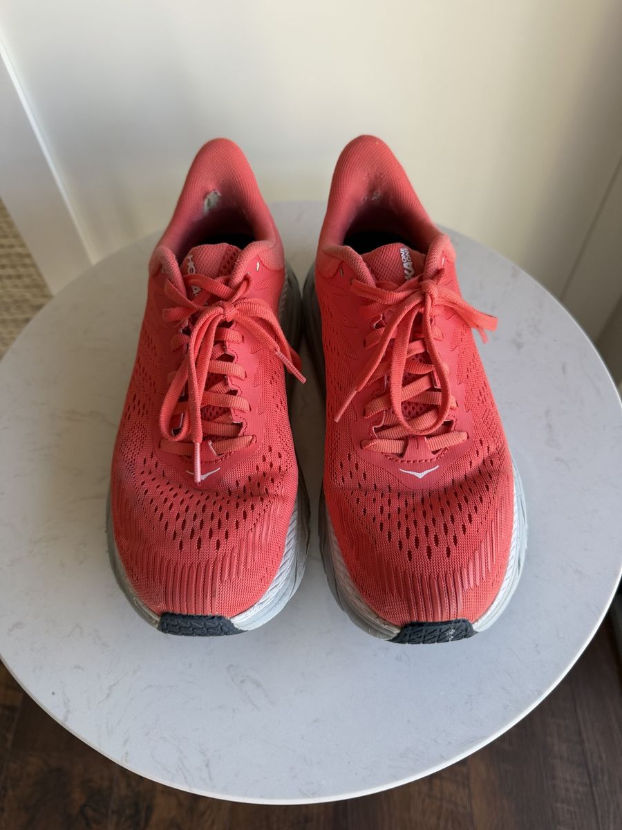 Womens HOKAS size 7 1/2