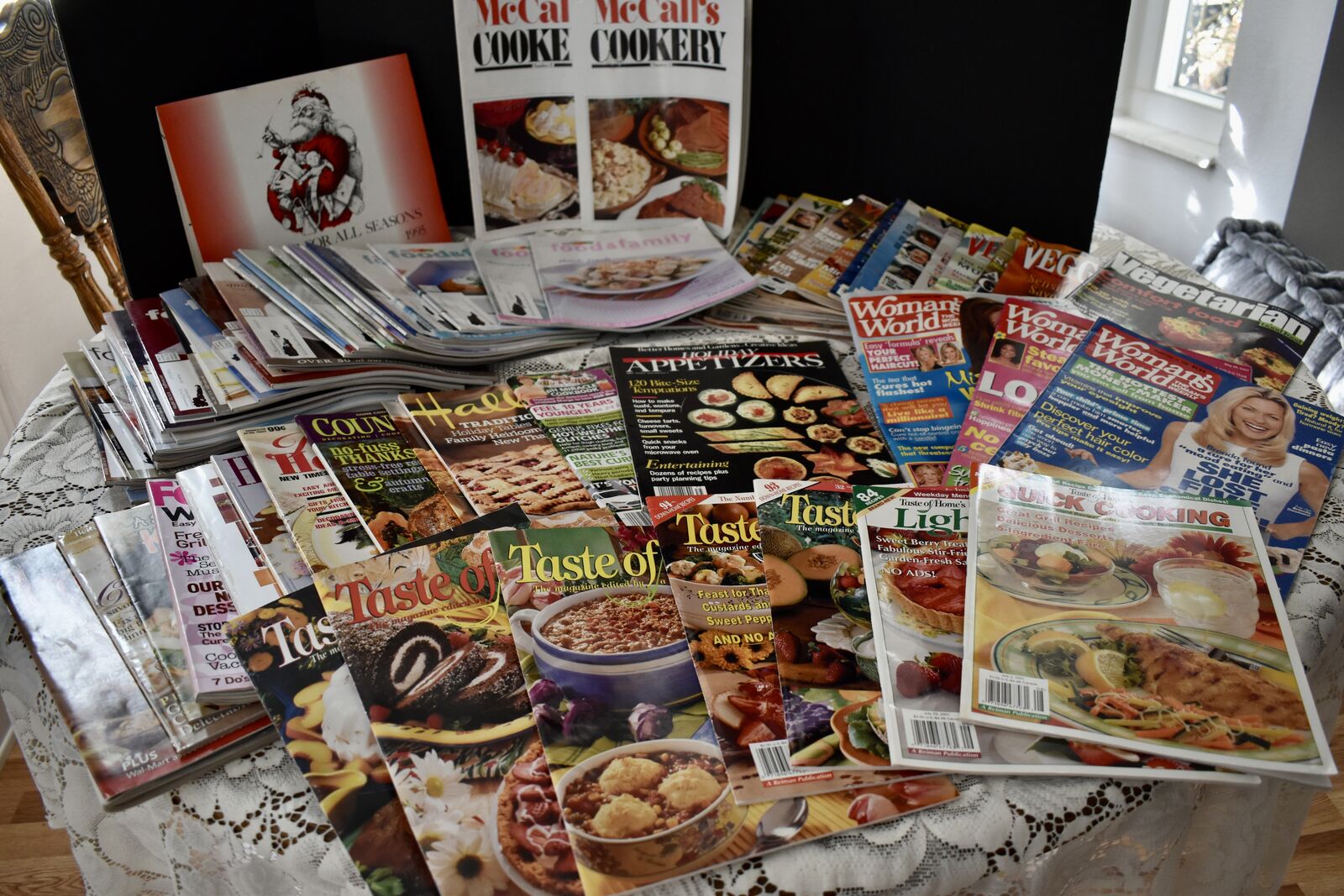 SEVERAL REALLY NICE VINTAGE MAGAZINES WITH RECIPES AND MORE