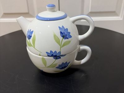 Teapot With Cup Underneath (blue & Green)