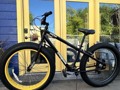 Mongoose Brutus 26" Fat Tire Bike