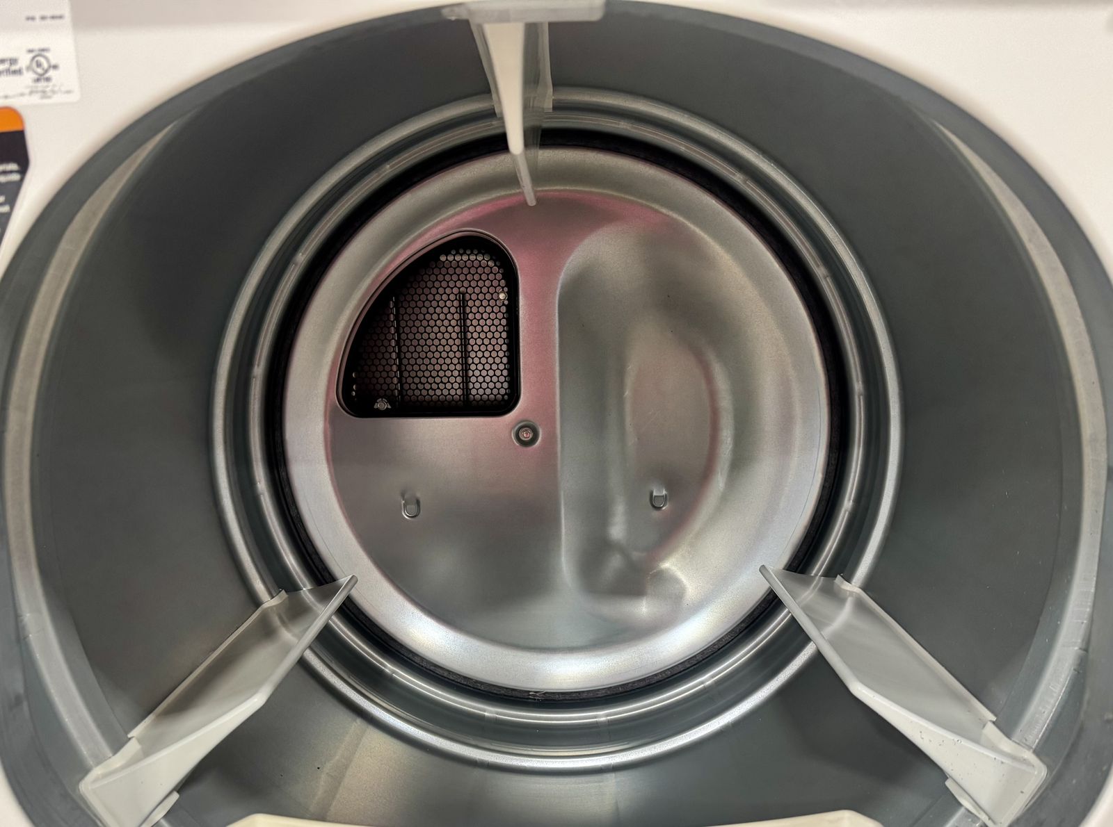 Main image 6