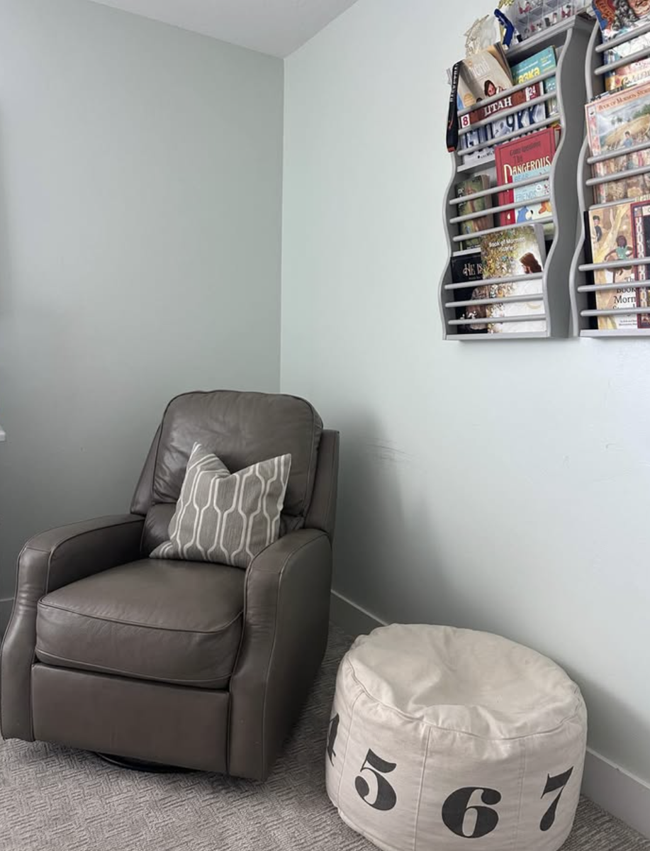 Grey Leather Recliner Chair - Manual
